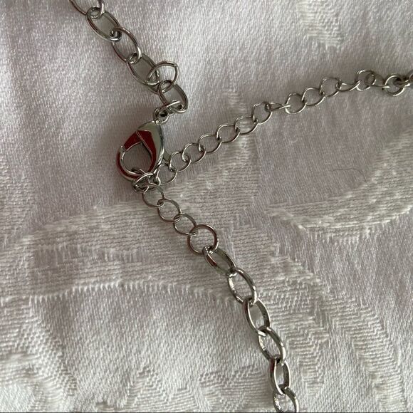 5 stone blue rhinestone necklace. J0028 - Picture 6 of 6